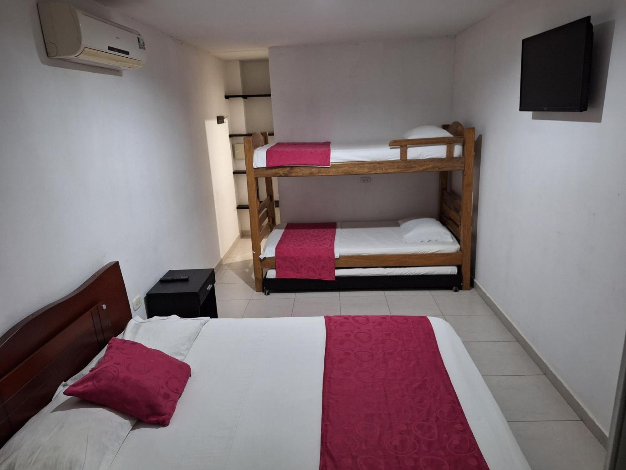 Aparthotel Tukasa Rodadero 2*